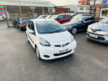 Used Toyota AYGO 2011 for sale - 77493137: Photo