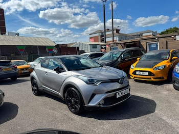 Used Toyota C-HR 2018 for sale - 79513979: Photo