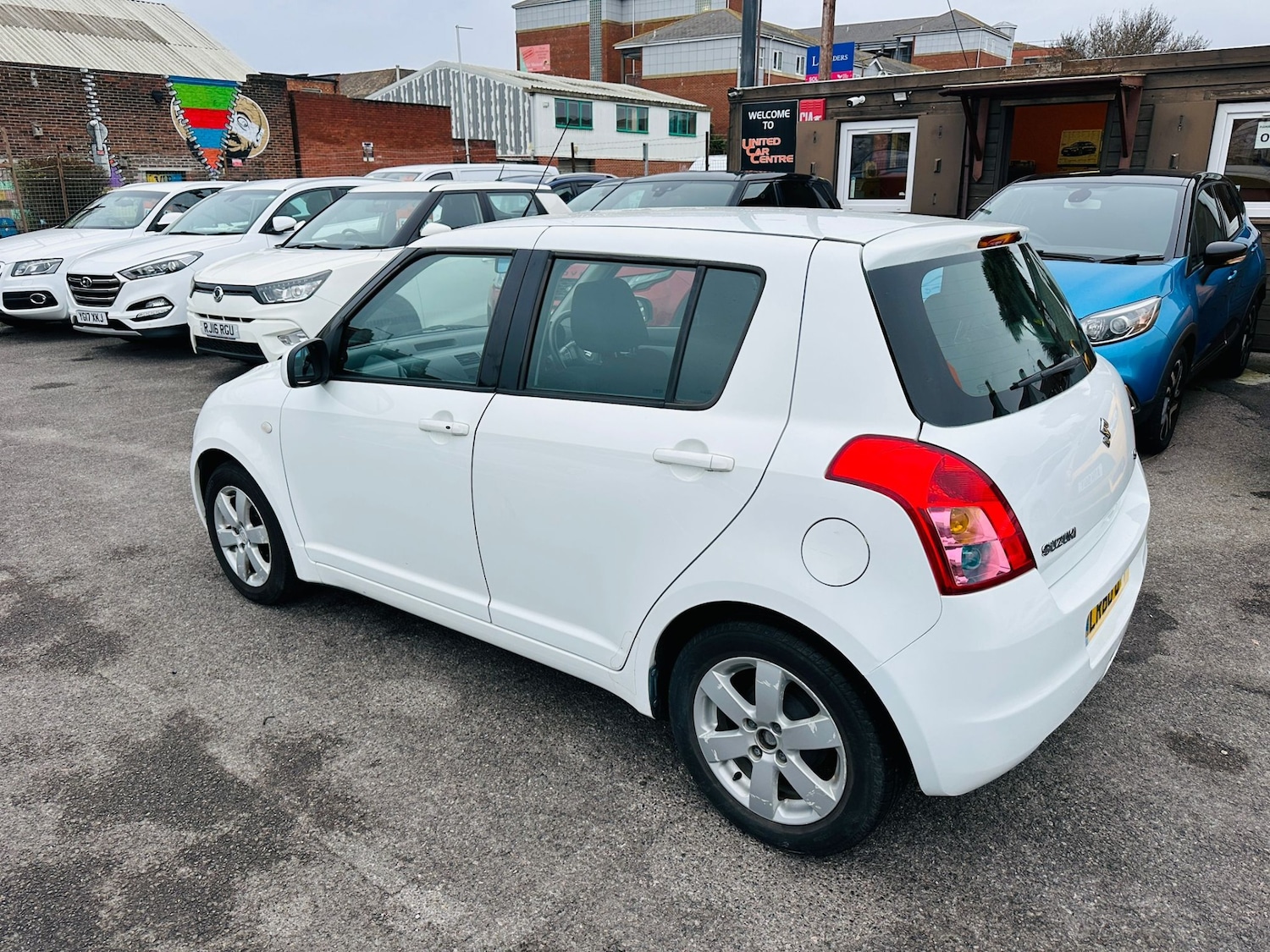 Used Suzuki Swift 2010 for sale - 77165165: Photo 11