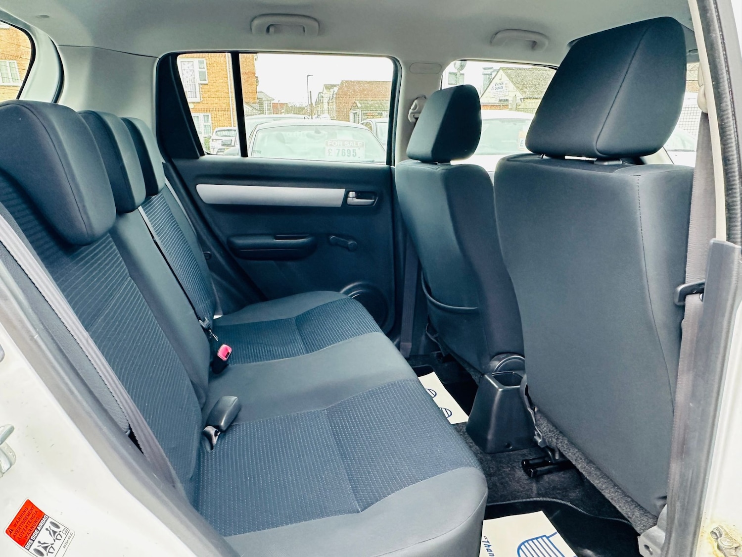 Used Suzuki Swift 2010 for sale - 77165165: Photo 16