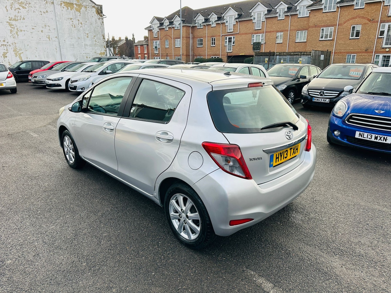Used Toyota Yaris 2013 for sale - 77493674: Photo 9