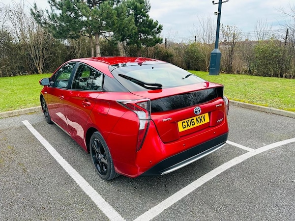 Used Toyota Prius 2016 for sale - 70244329: Photo 11