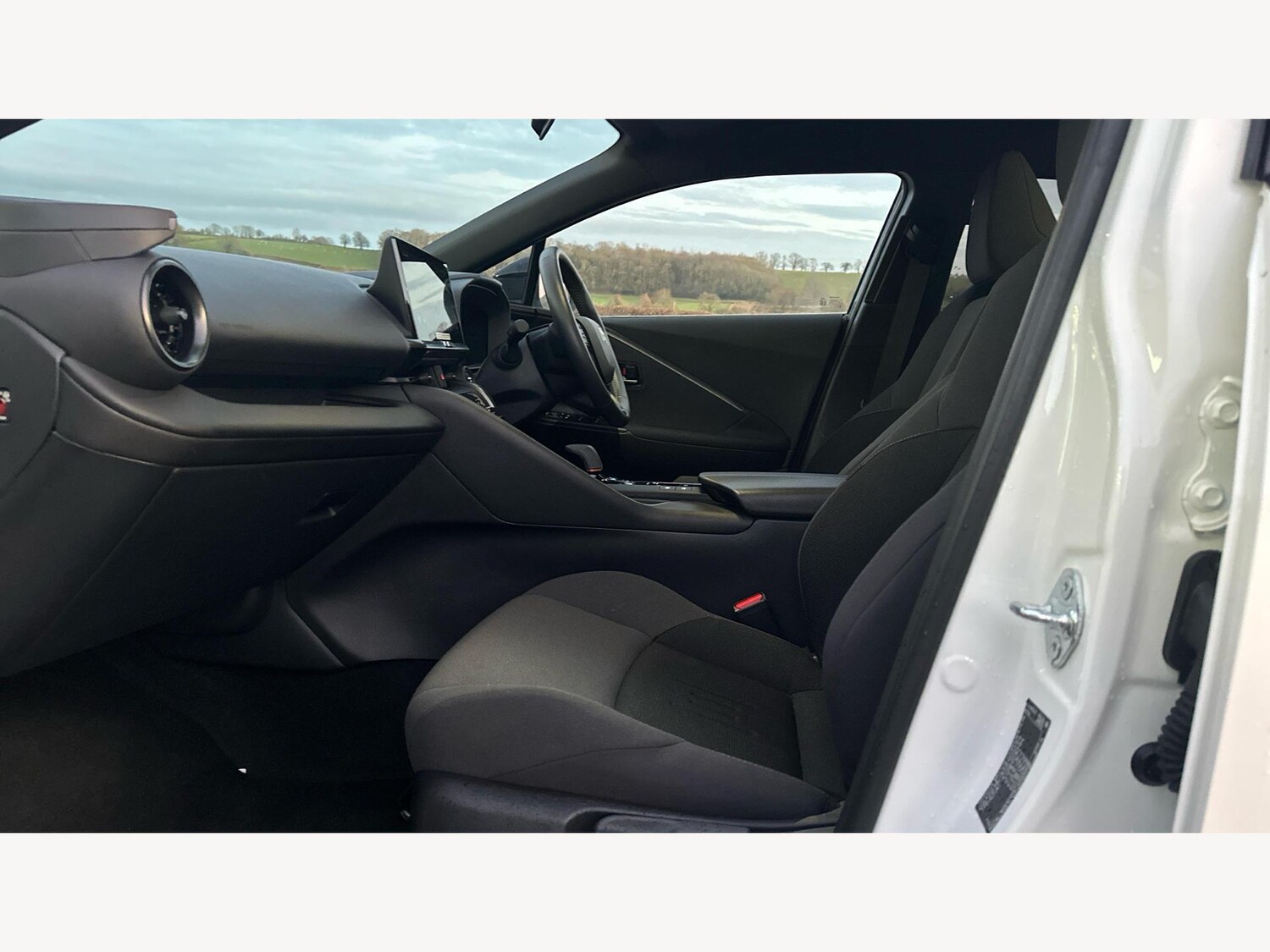 Used Toyota C-HR 2024 for sale - 77331903: Photo 12