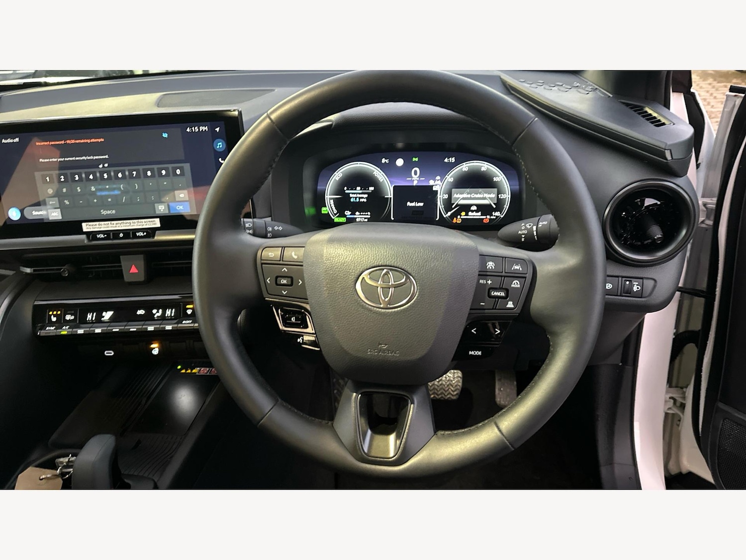 Used Toyota C-HR 2024 for sale - 77331903: Photo 8