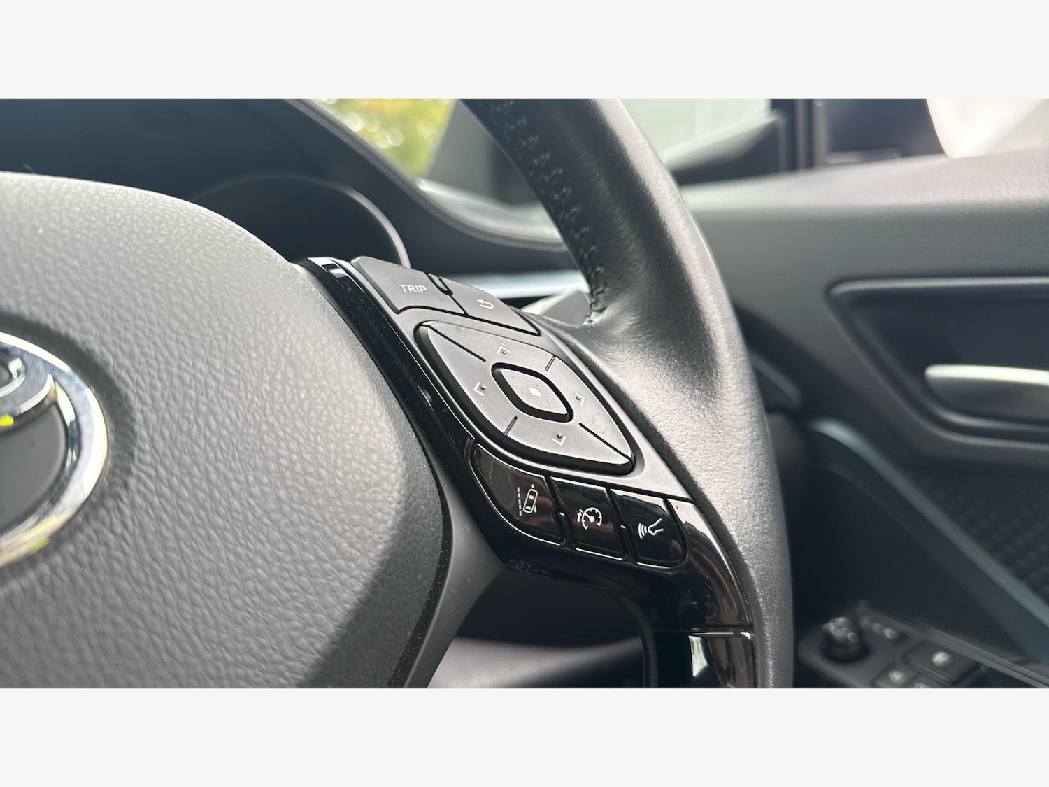 Used Toyota C-HR 2021 for sale - 76975473: Photo 30