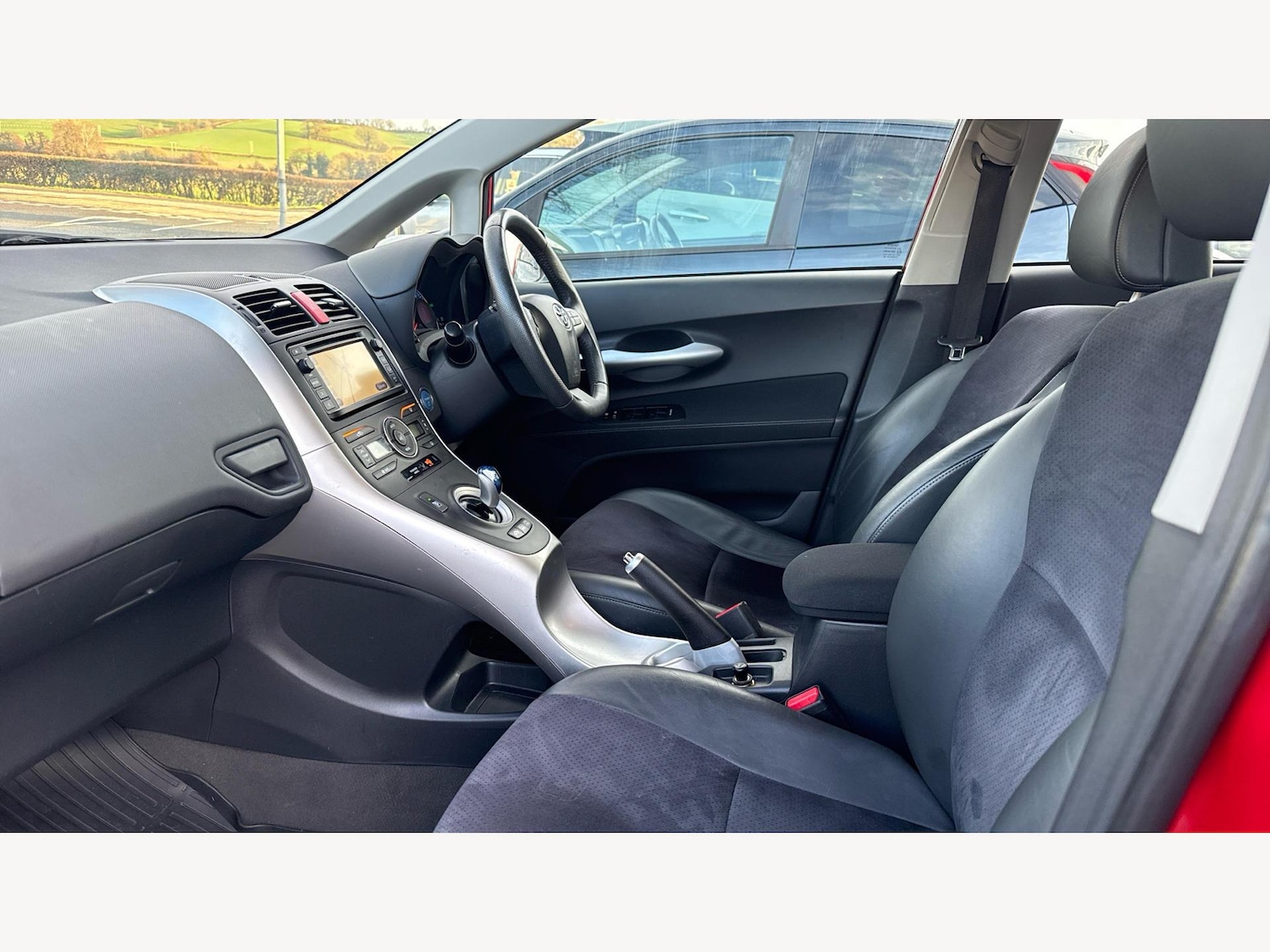 Used Toyota Auris 2012 for sale - 77091387: Photo 12