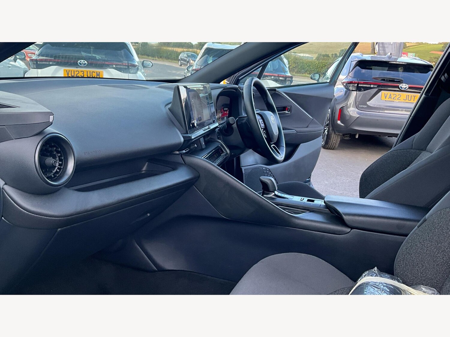 Used Toyota C-HR for sale - 76824001: Photo 12