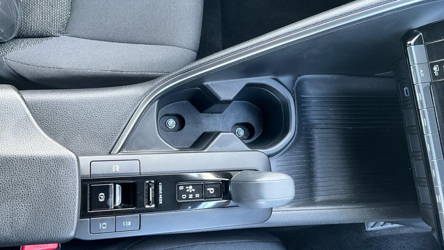 Used Toyota C-HR for sale - 76824001: Photo 34