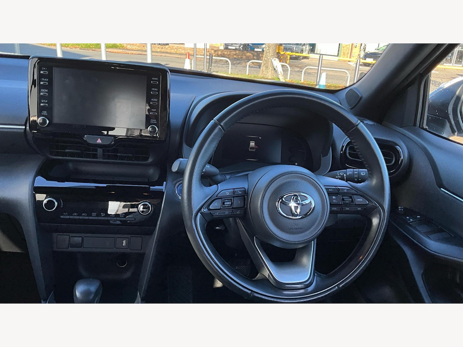 Used Toyota Yaris Cross 2024 for sale - 76572977: Photo 10
