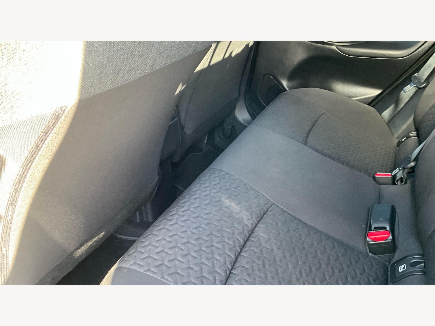 Used Toyota Yaris Cross 2024 for sale - 76572977: Photo 15