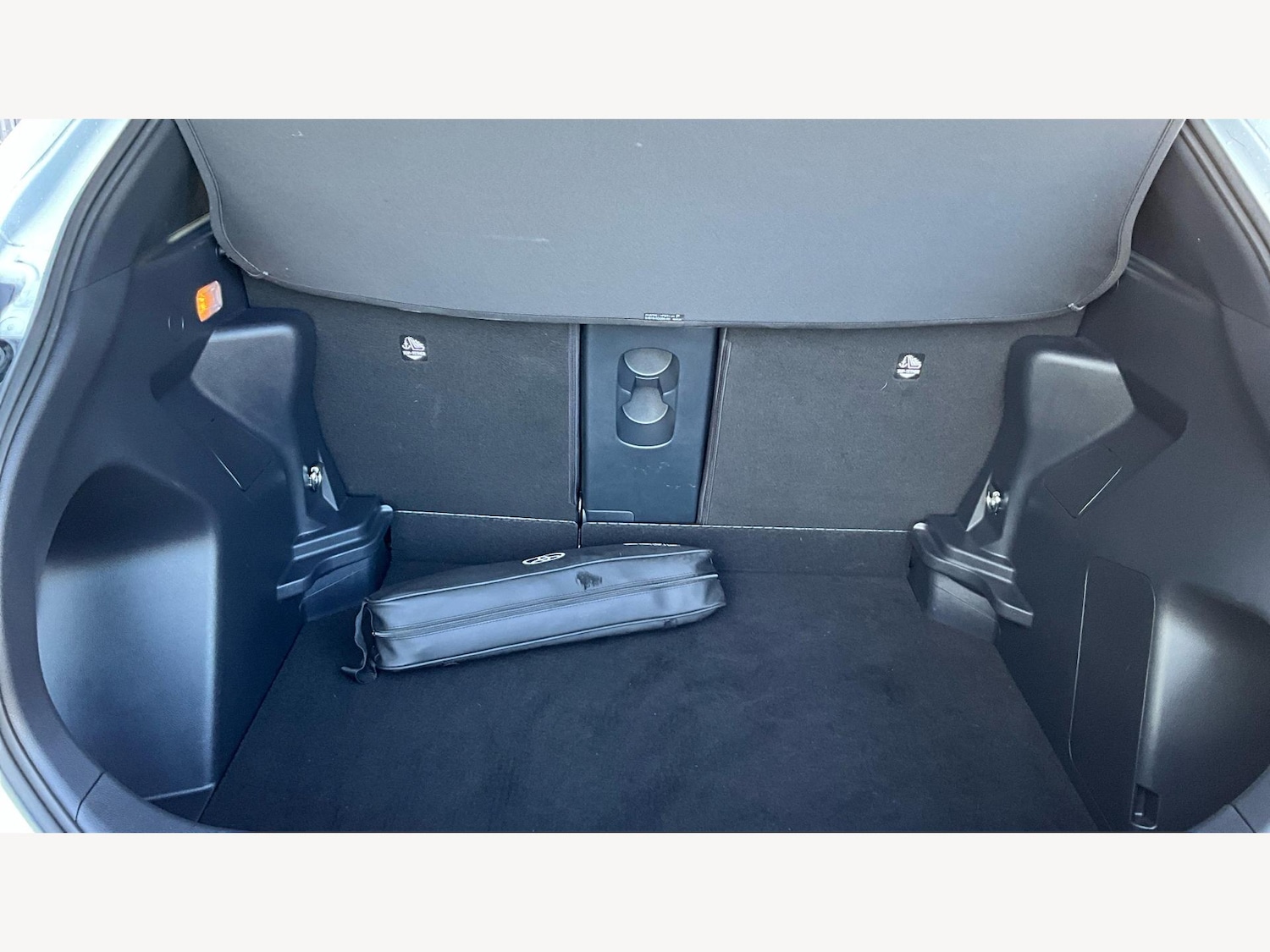 Used Toyota Yaris Cross 2024 for sale - 76572977: Photo 16