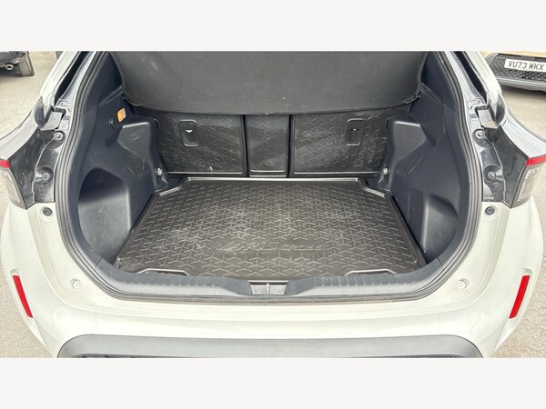 Used Toyota Yaris Cross 2024 for sale - 75747015: Photo 16