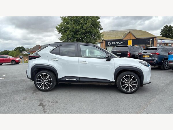 Used Toyota Yaris Cross 2024 for sale - 75747015: Photo 18