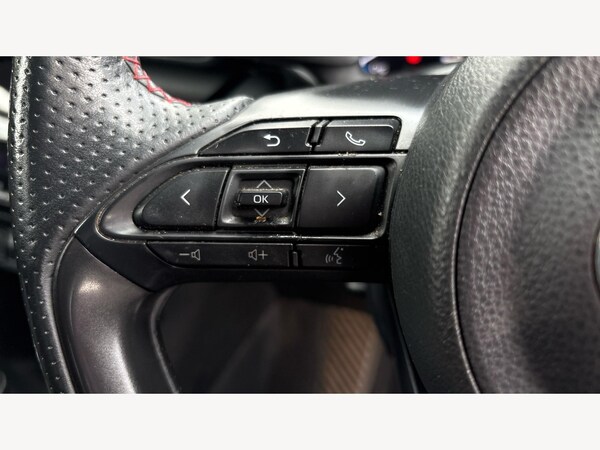 Used Toyota Yaris Cross 2024 for sale - 75747015: Photo 34