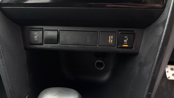 Used Toyota Yaris Cross 2024 for sale - 75747015: Photo 39