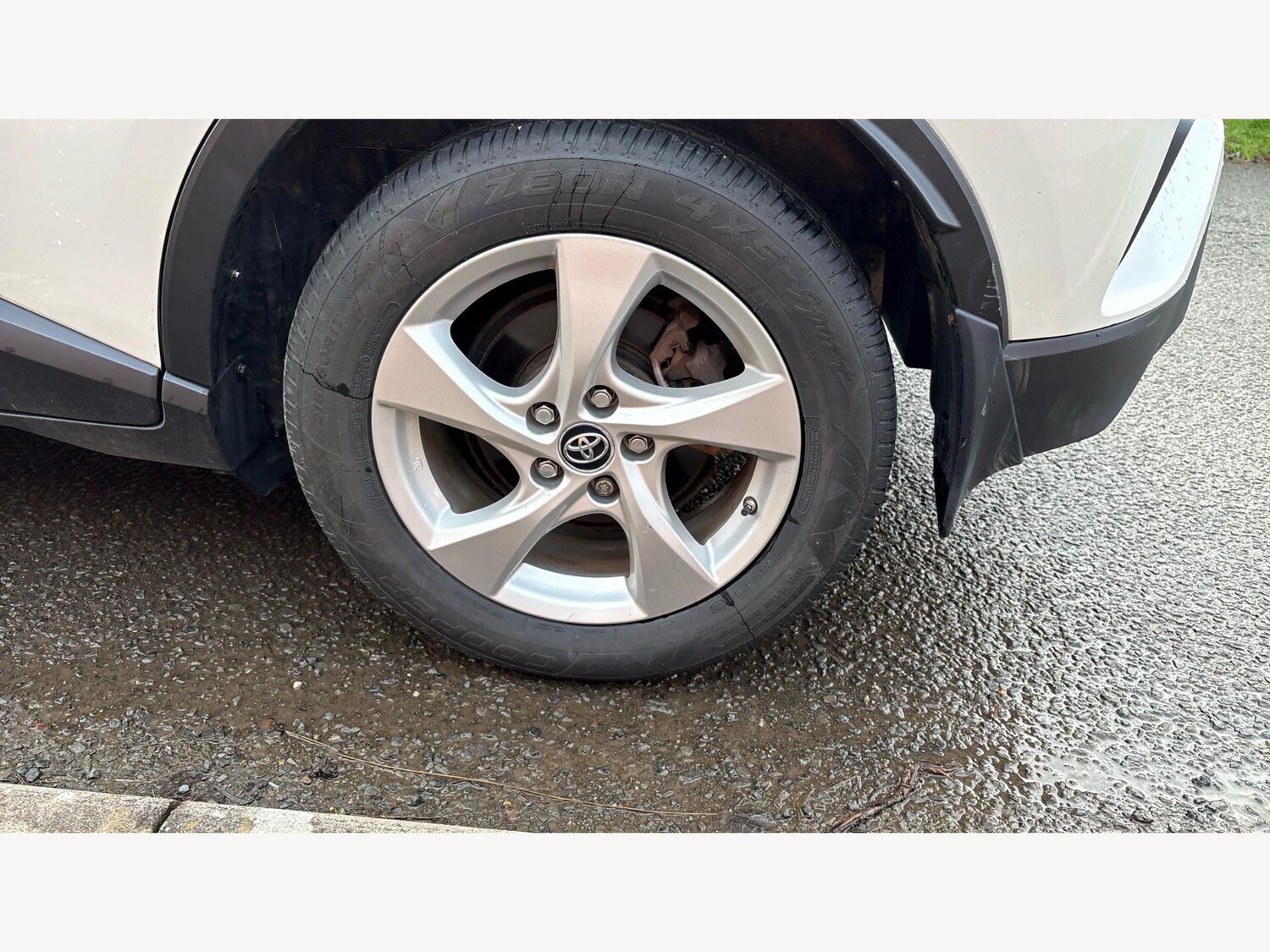 Used Toyota C-HR for sale - 77724114: Photo 24