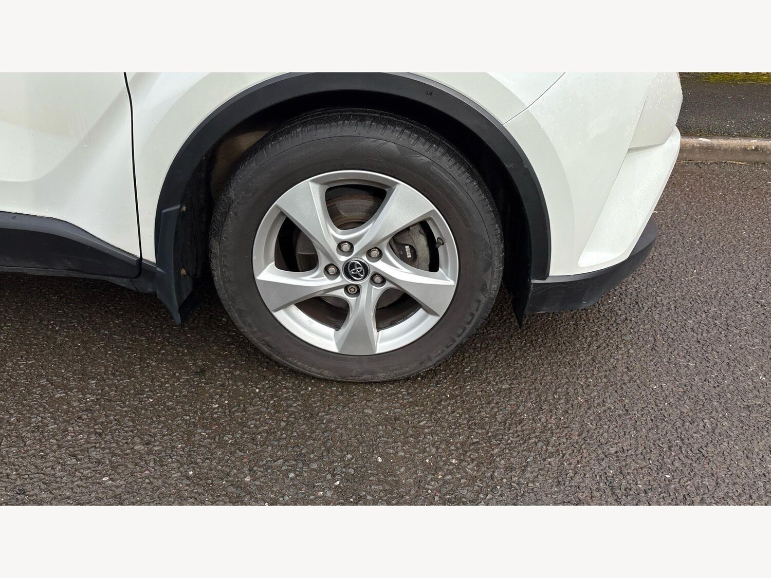Used Toyota C-HR for sale - 77724114: Photo 28