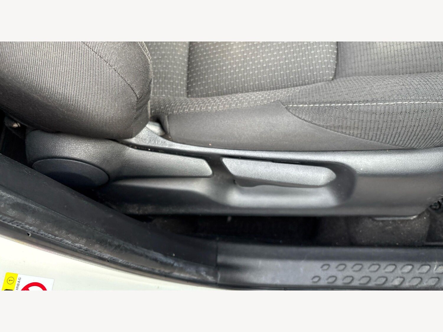 Used Toyota C-HR for sale - 77724114: Photo 29