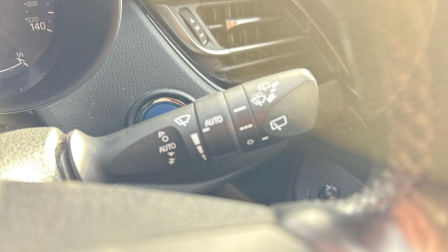 Used Toyota C-HR for sale - 77724114: Photo 33