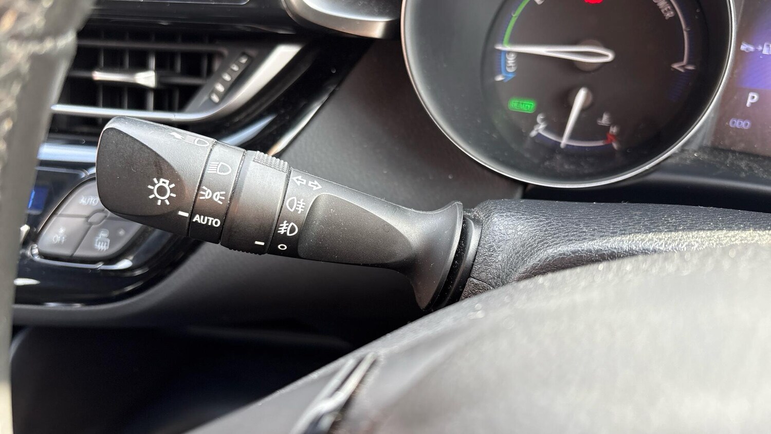 Used Toyota C-HR for sale - 77724114: Photo 34