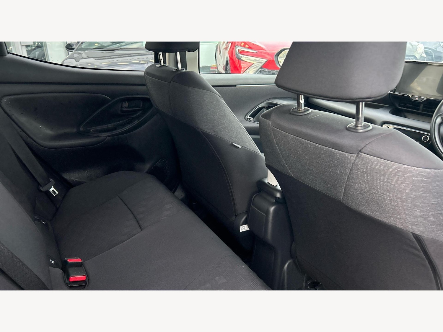 Used Toyota Yaris 2024 for sale - 76759737: Photo 15