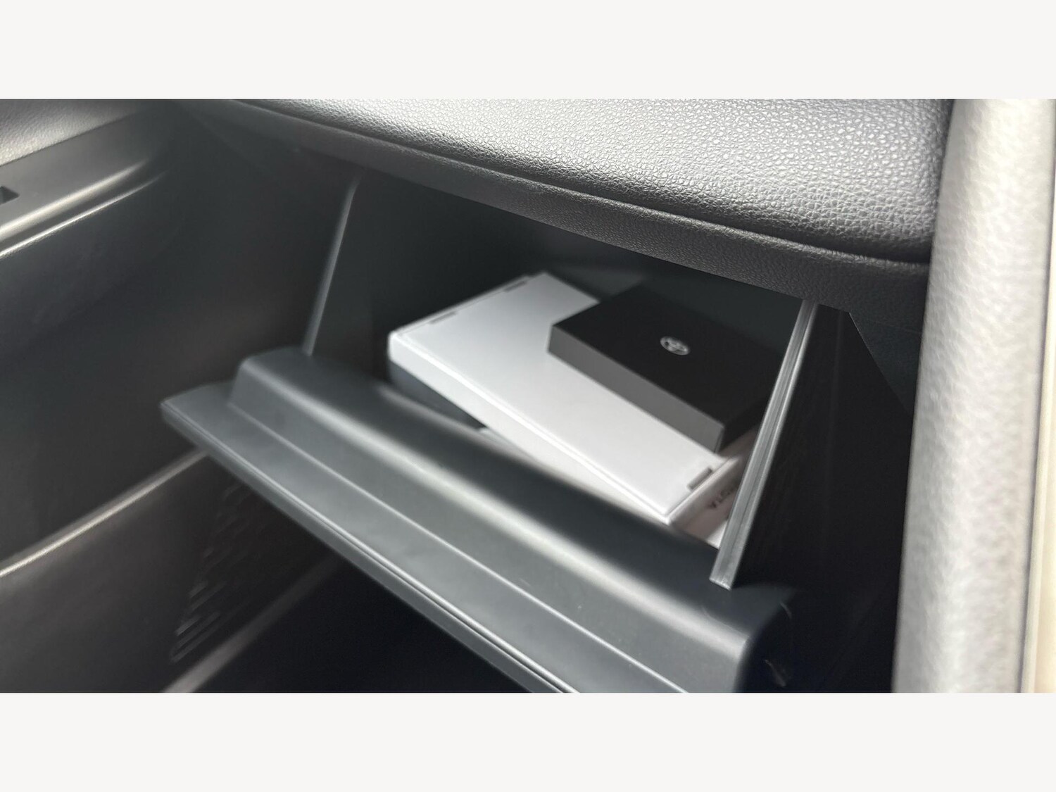 Used Toyota C-HR 2024 for sale - 77440595: Photo 26