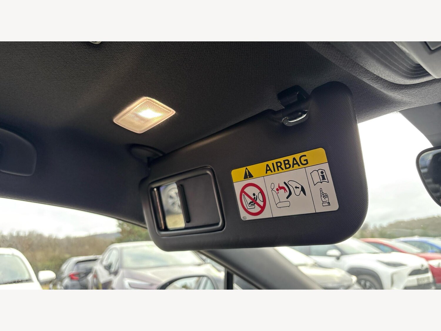 Used Toyota C-HR 2024 for sale - 77440595: Photo 27