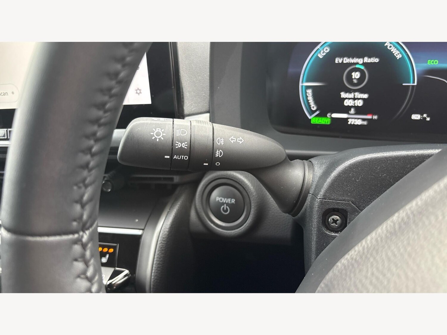 Used Toyota C-HR 2024 for sale - 77440595: Photo 29