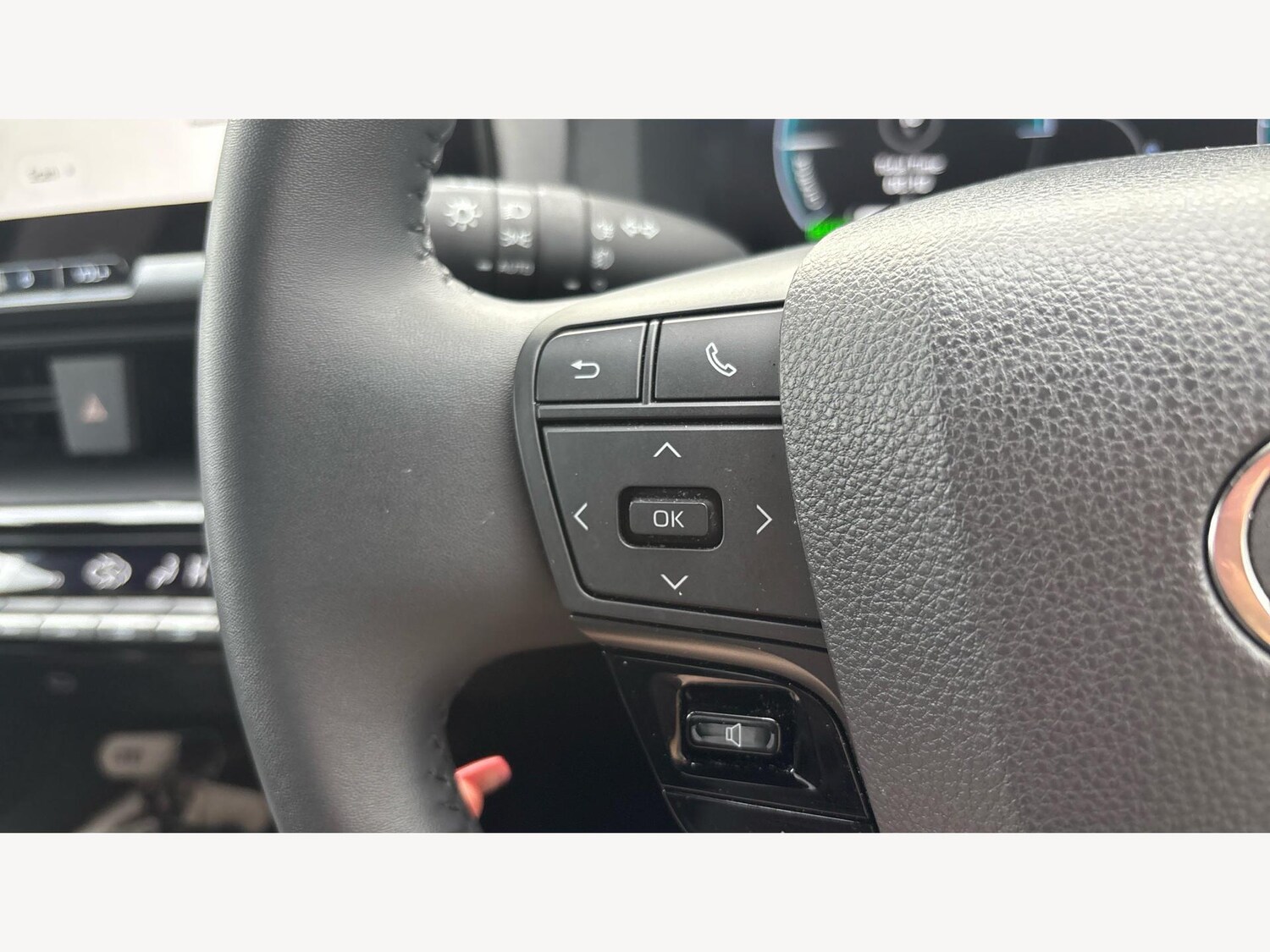 Used Toyota C-HR 2024 for sale - 77440595: Photo 30