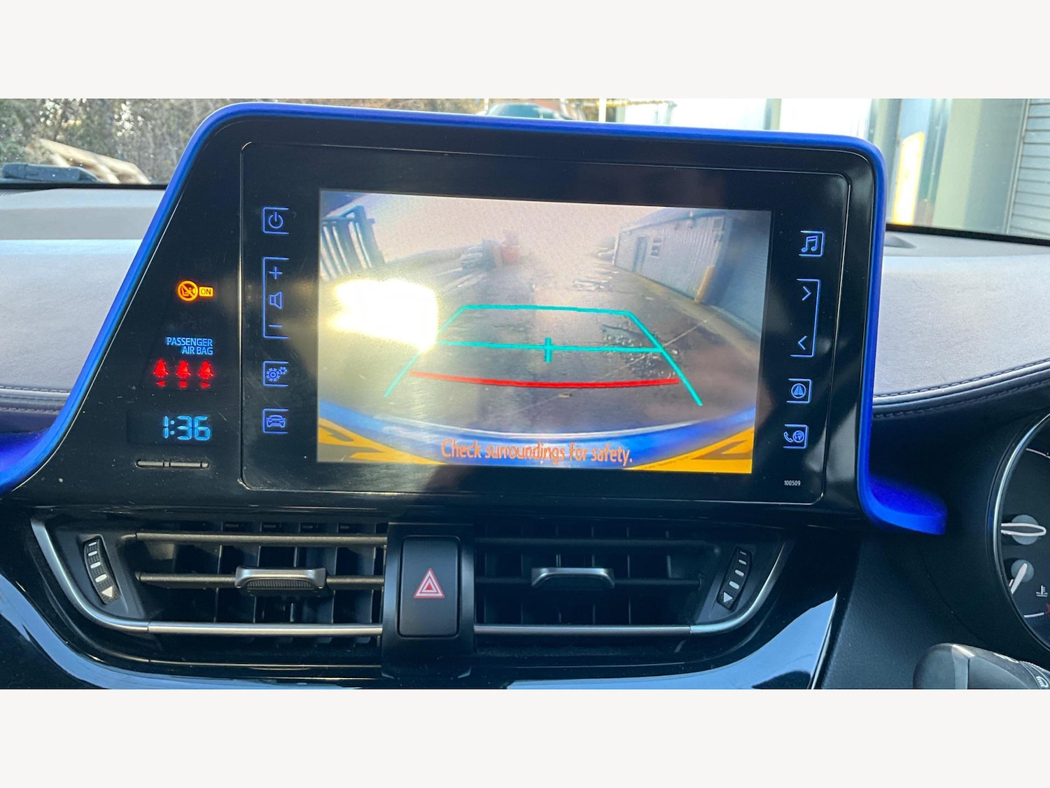 Used Toyota C-HR 2017 for sale - 77387245: Photo 9