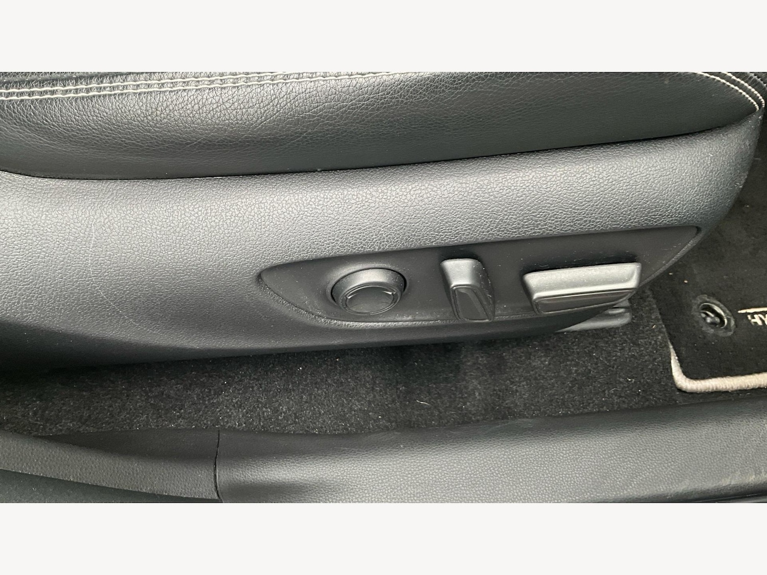 Used Toyota RAV4 2020 for sale - 76122759: Photo 28