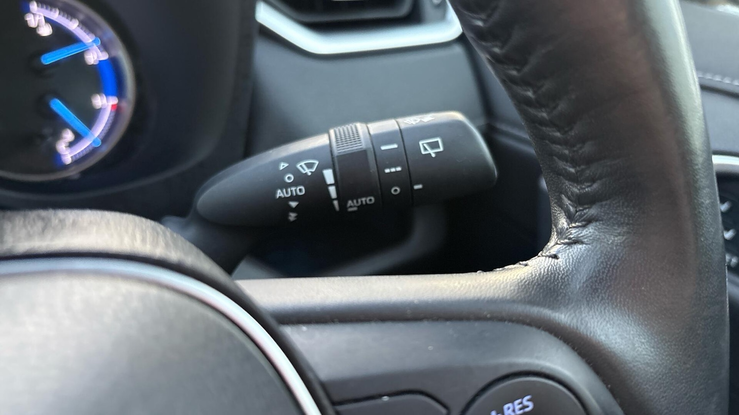 Used Toyota RAV4 2019 for sale - 77358445: Photo 46