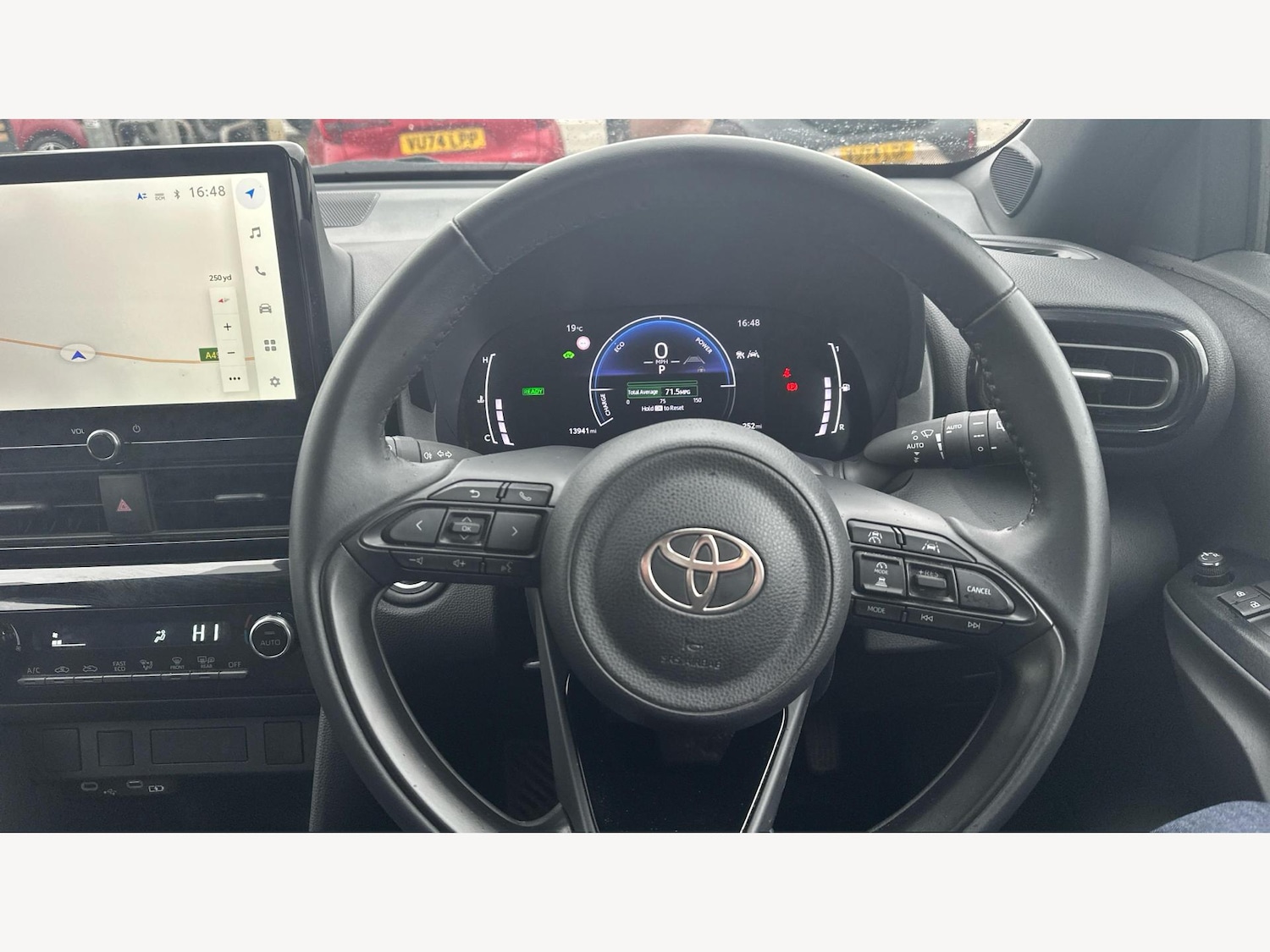 Used Toyota Yaris Cross 2024 for sale - 76166990: Photo 10
