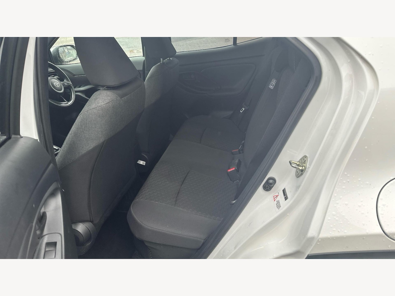 Used Toyota Yaris Cross 2024 for sale - 76166990: Photo 15