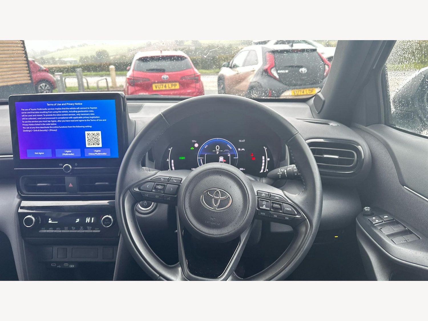 Used Toyota Yaris Cross 2024 for sale - 76166990: Photo 8