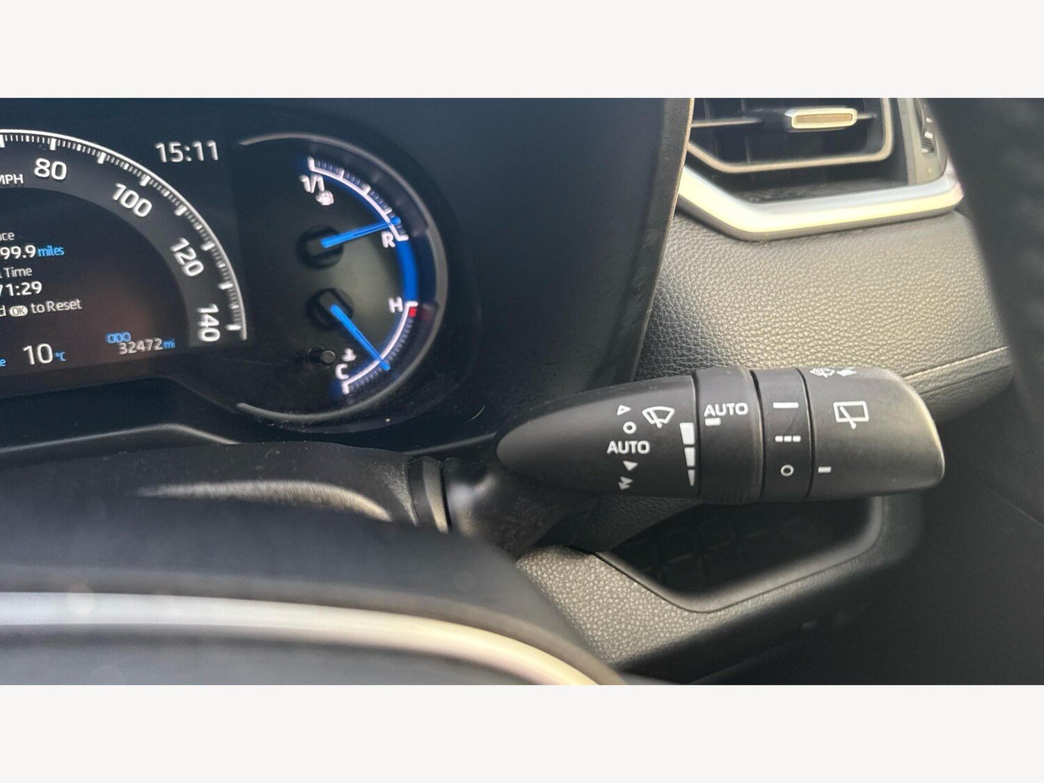 Used Toyota RAV4 2022 for sale - 76976715: Photo 32