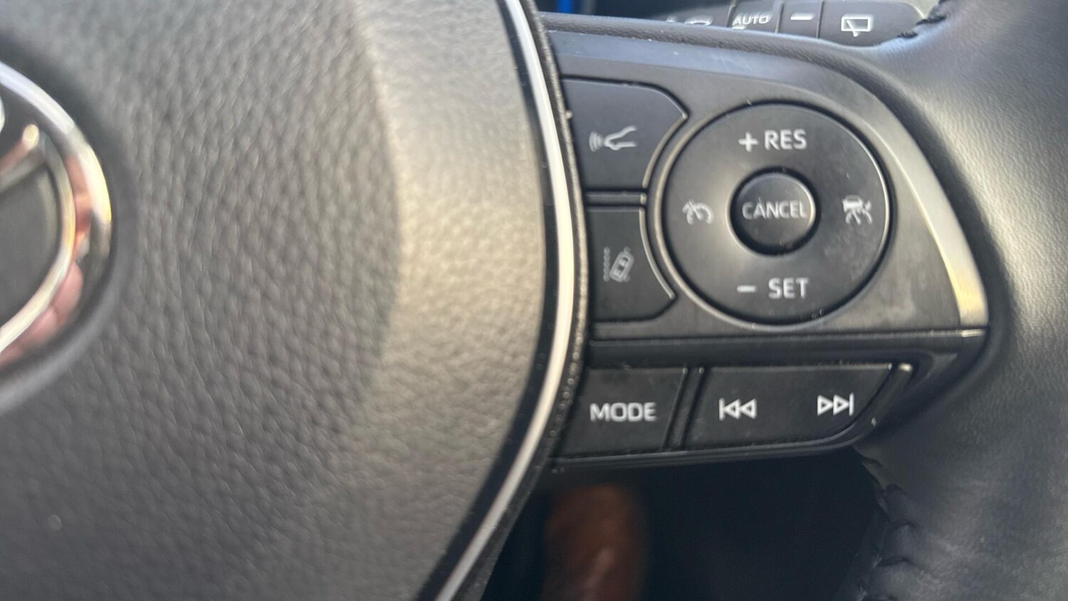 Used Toyota RAV4 2022 for sale - 76976715: Photo 34