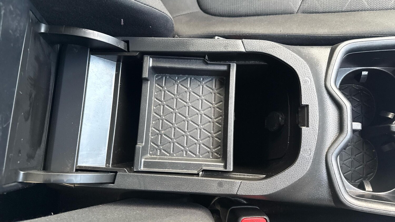 Used Toyota RAV4 2022 for sale - 76976715: Photo 38