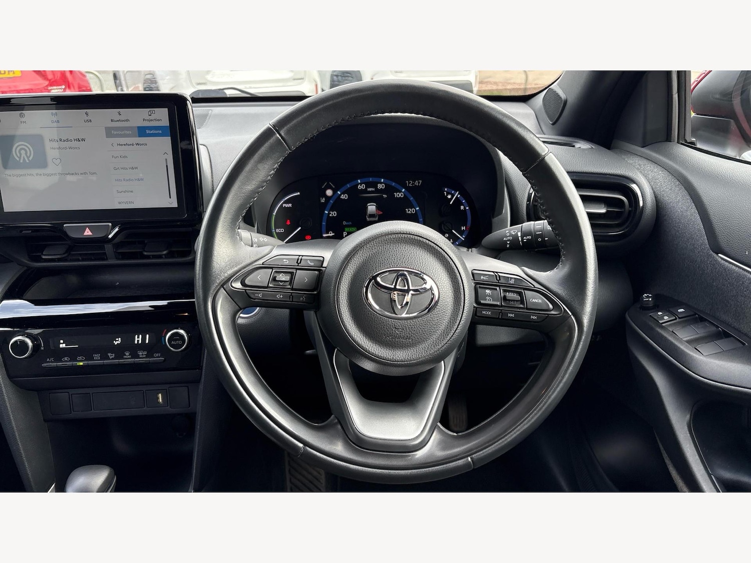 Used Toyota Yaris Cross 2022 for sale - 76059853: Photo 8