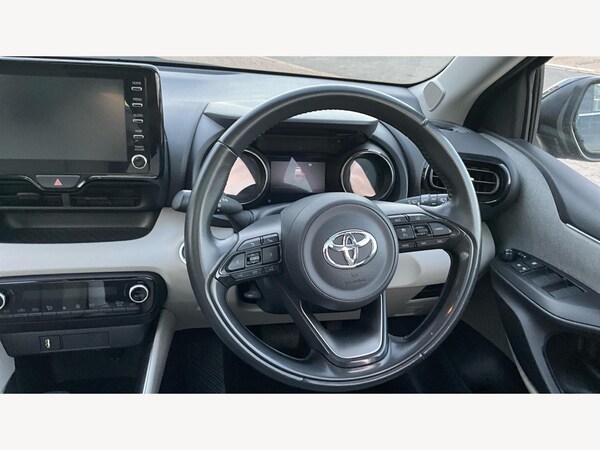 Used Toyota Yaris 2020 for sale - 76215187: Photo 10