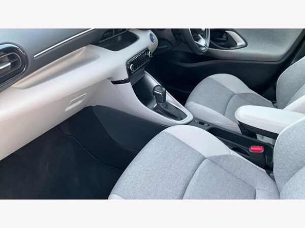 Used Toyota Yaris 2020 for sale - 76215187: Photo 12