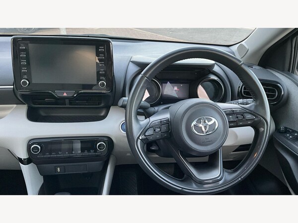 Used Toyota Yaris 2020 for sale - 76215187: Photo 8
