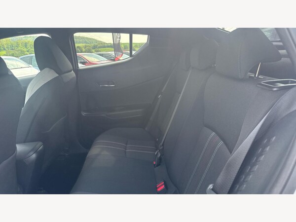 Used Toyota C-HR 2023 for sale - 74751239: Photo 15