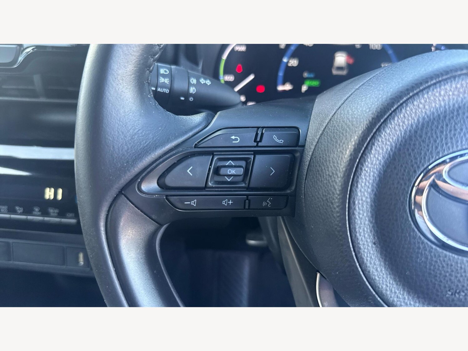 Used Toyota Yaris Cross 2023 for sale - 75719566: Photo 26