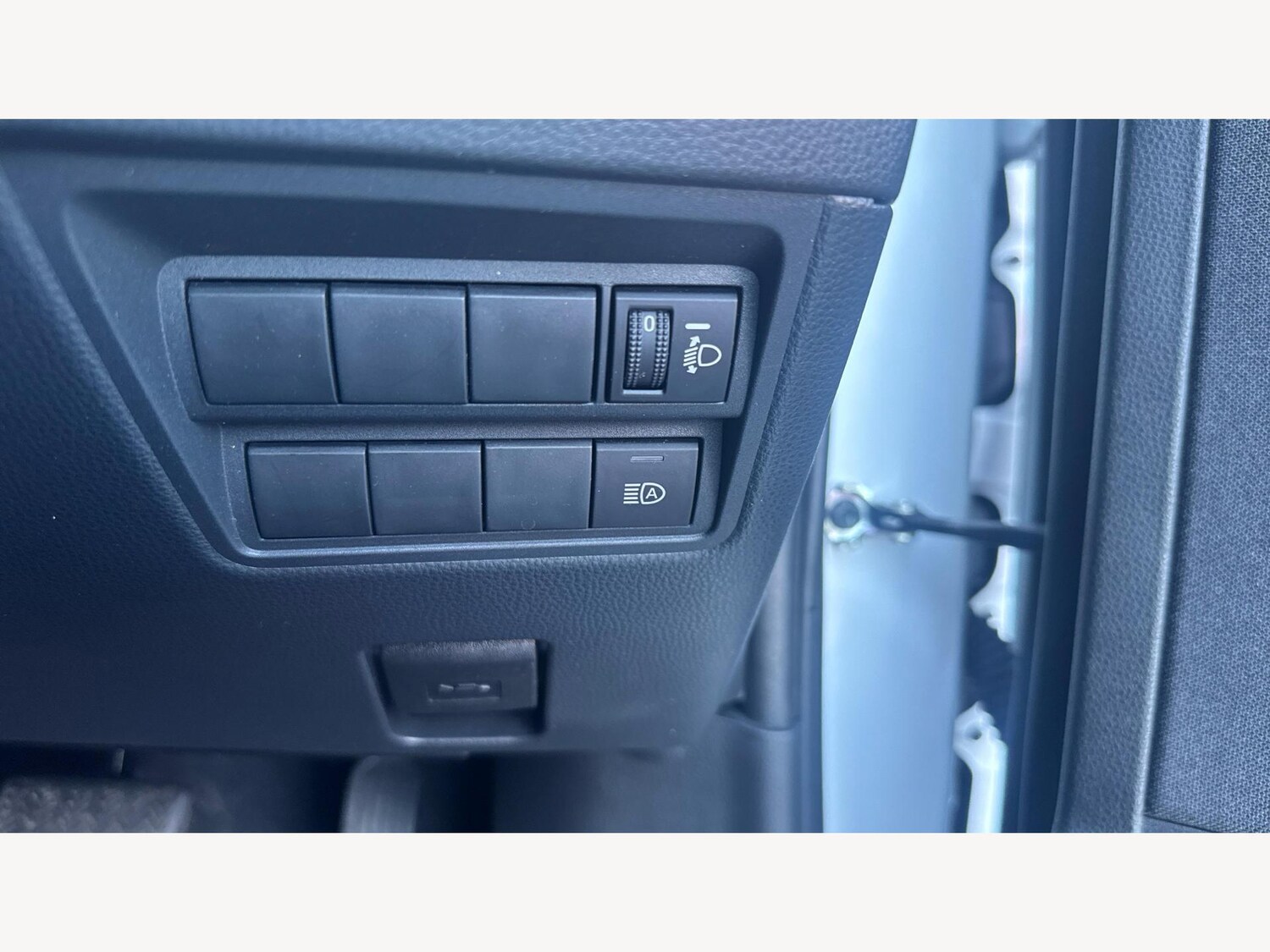 Used Toyota Yaris Cross 2023 for sale - 75719566: Photo 30