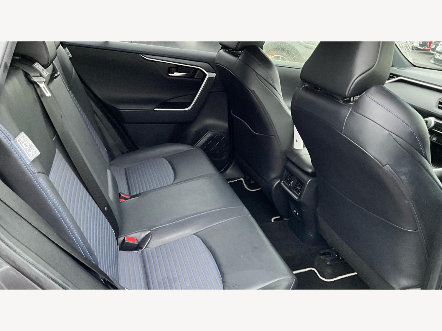 Used Toyota RAV4 2021 for sale - 76824657: Photo 14