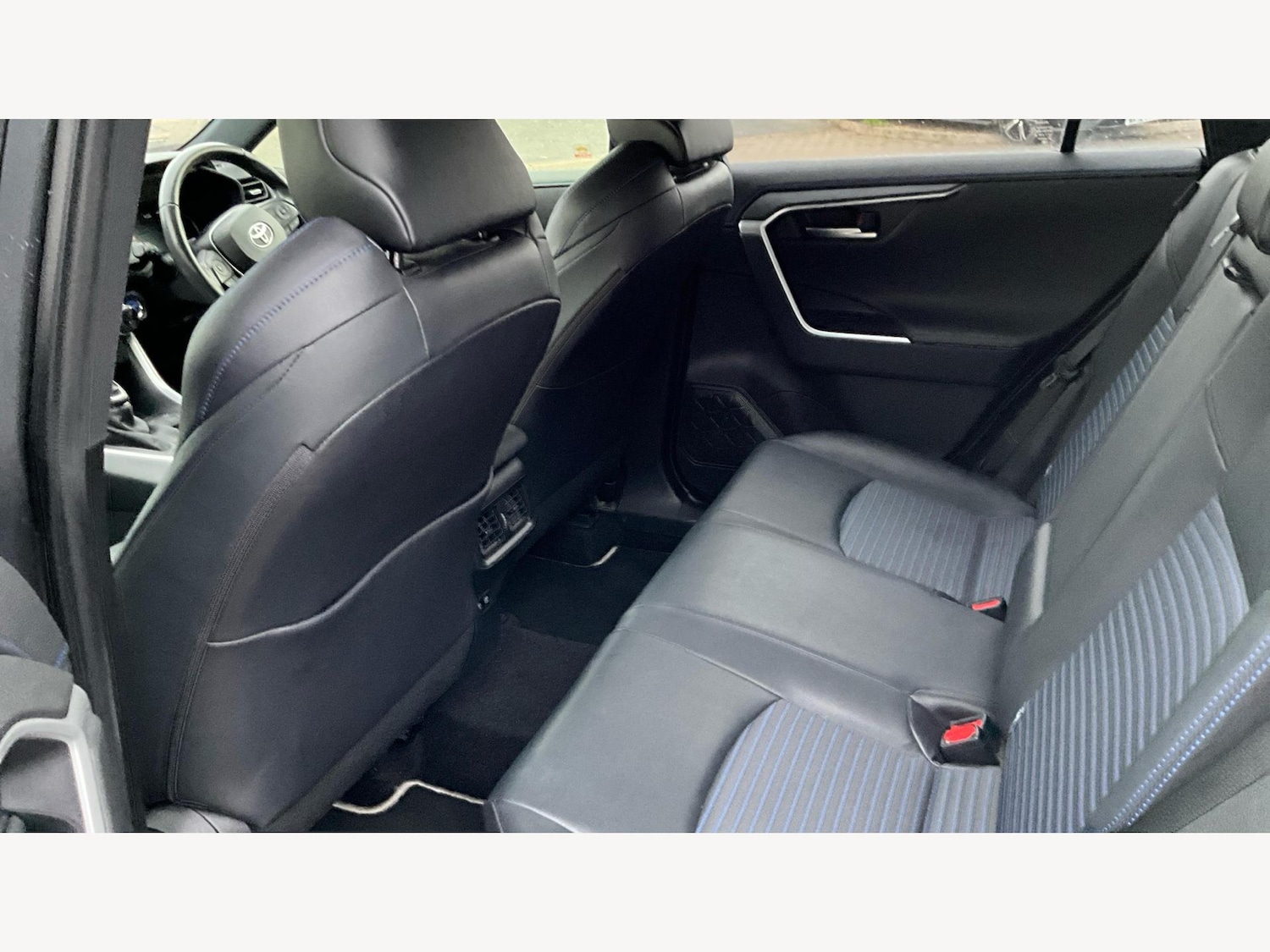 Used Toyota RAV4 2021 for sale - 76824657: Photo 15