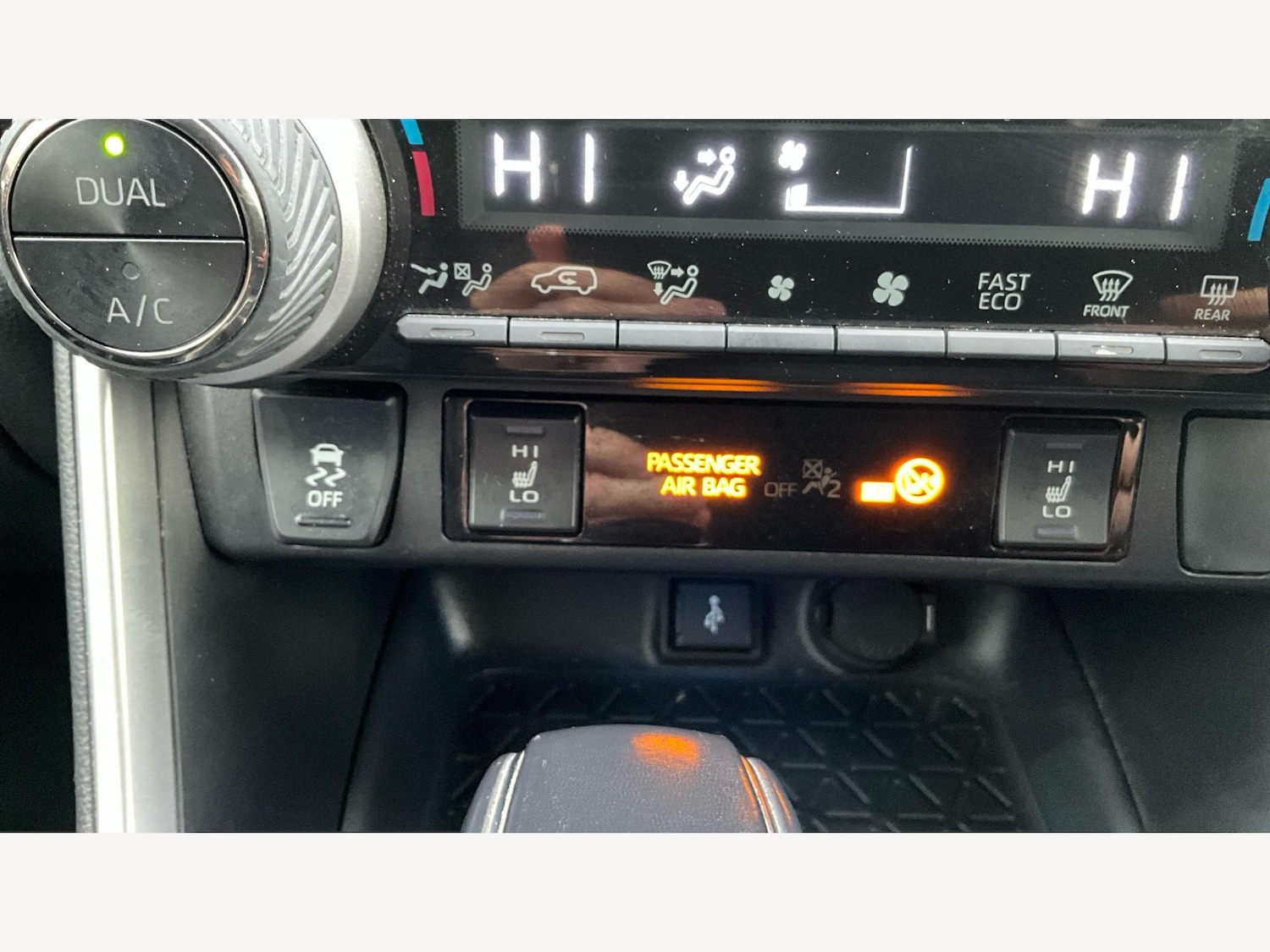 Used Toyota RAV4 2021 for sale - 76824657: Photo 22