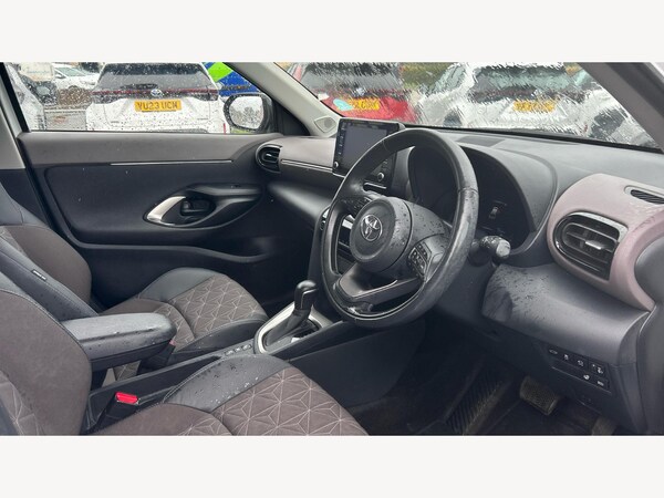 Used Toyota Yaris Cross 2022 for sale - 76199852: Photo 13