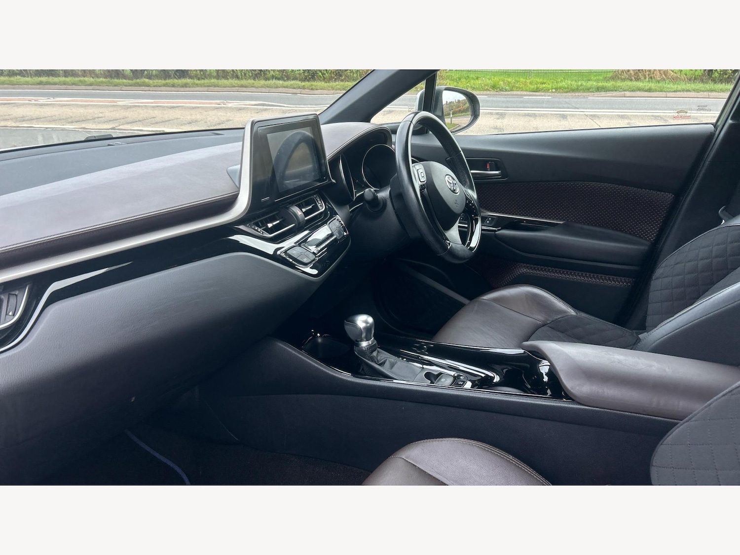 Used Toyota C-HR for sale - 76728297: Photo 12